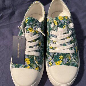 Tommy Bahama Floral Print Sneakers